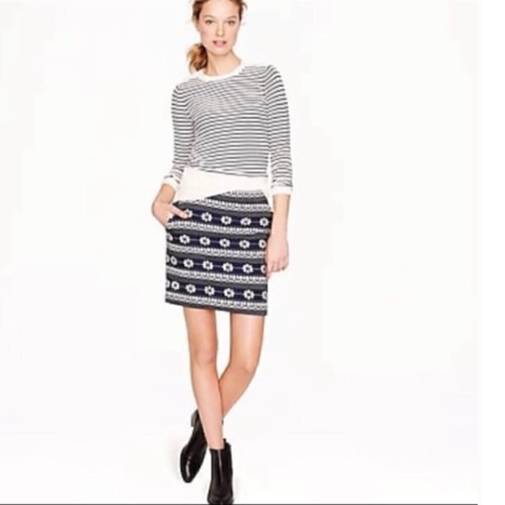 J. Crew Navy/White Floral Jacquard Mini Skirt Style 07835 Size 4 - Picture 2 of 7